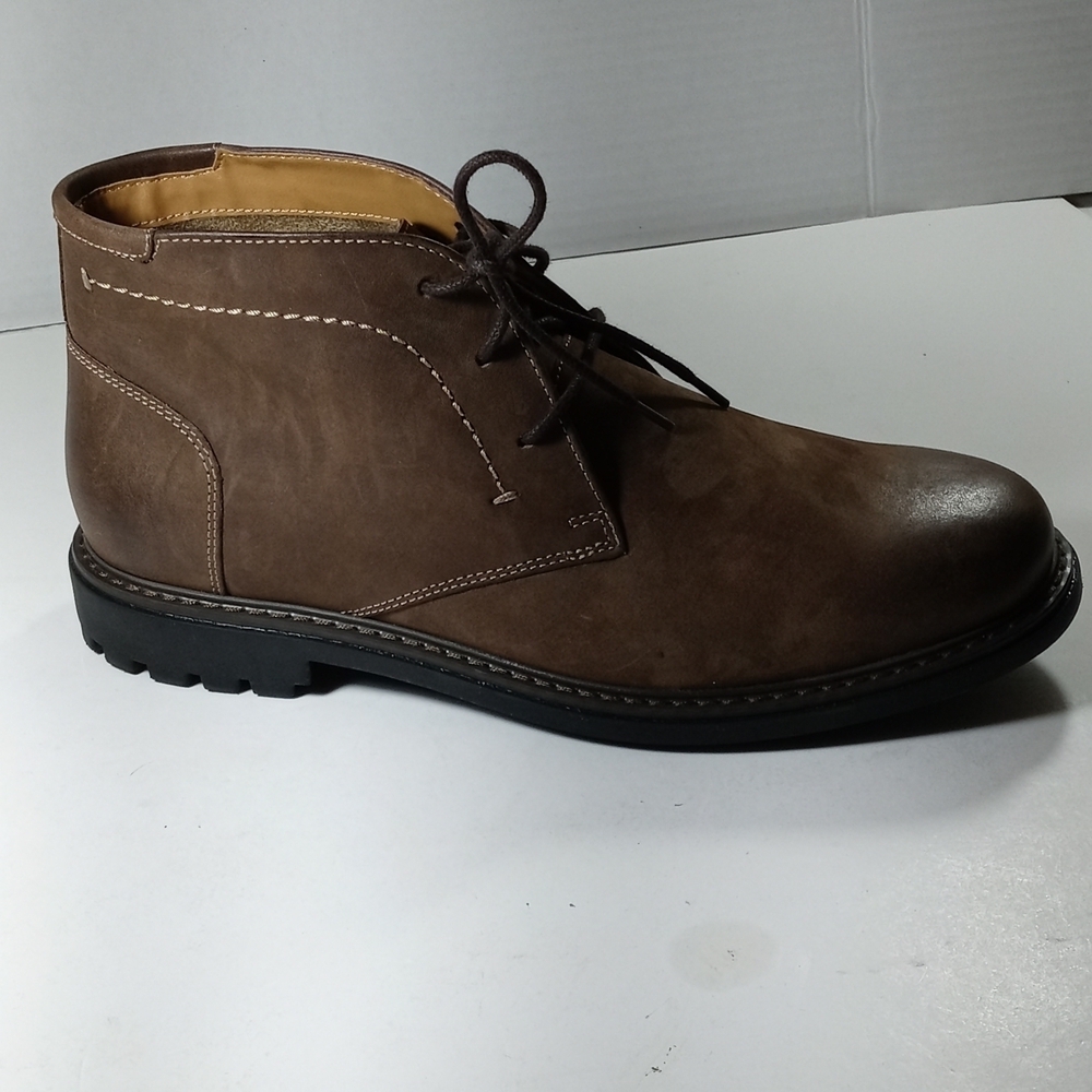 Boot - Picture 3 of 4